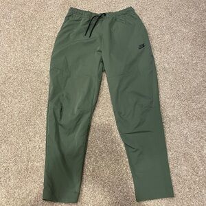 Nike Men's Green Sweatpants